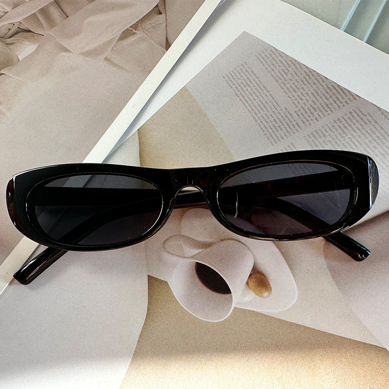 여성용 레트로 타원형 선글라스 블랙 스몰 프레임 패션  - Street Fashion Glasses 리뷰 및 가격